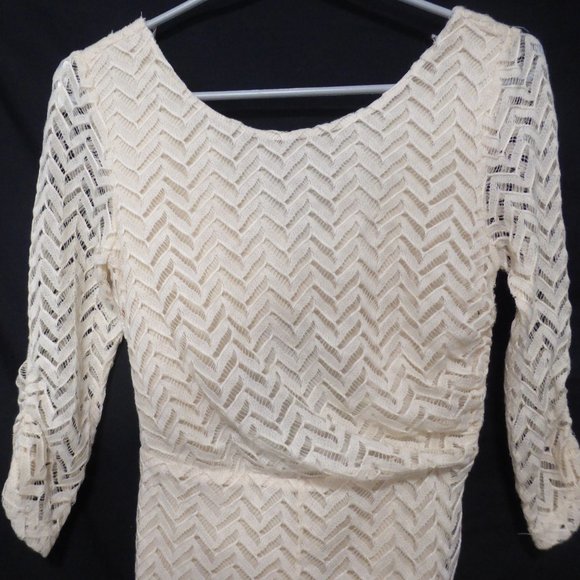 ARK & CO.  small, cream, long sleeve short dress - Picture 7 of 8